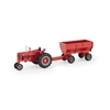 1:64 Farmall 400 with Flarebox Wagon